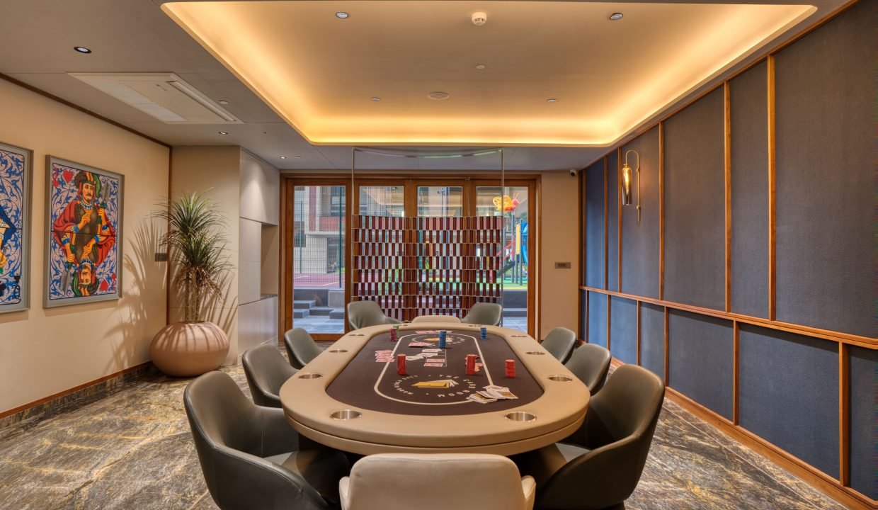 Bluff Room 1